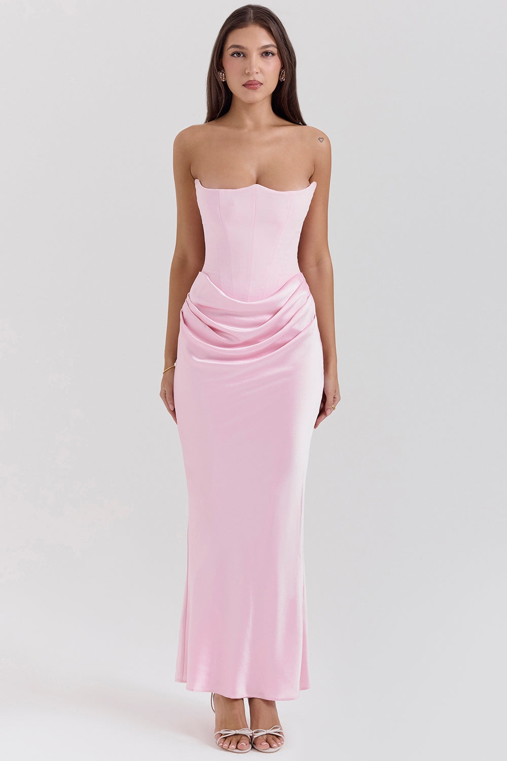 Lilly’s Trendy Glamour Dress