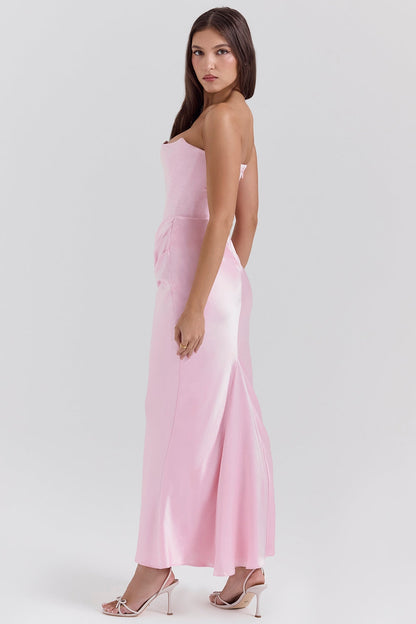 Lilly’s Trendy Glamour Dress